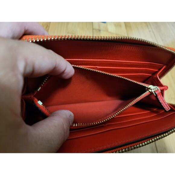 Tory Burch Robinson Zip Around Continental Travel Wallet Patent Leather Orange - Picture 4 of 8